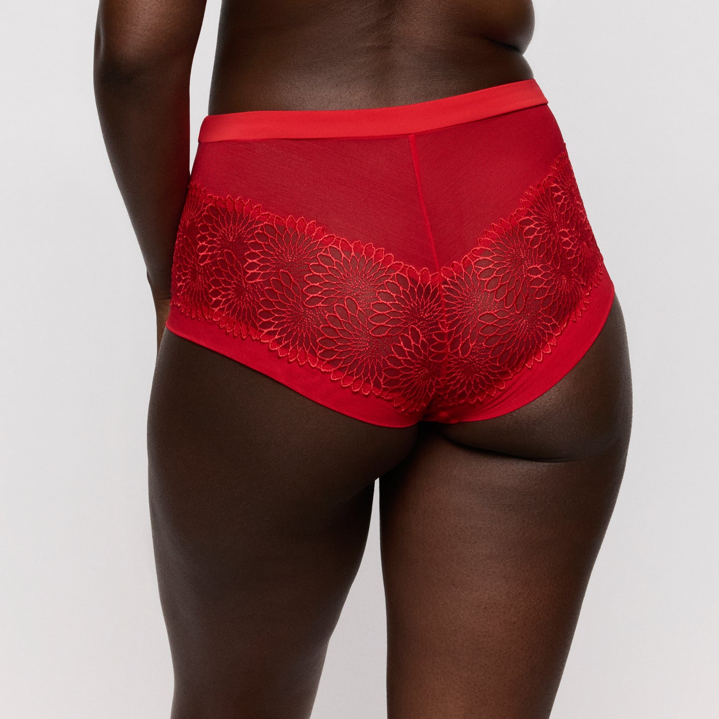Sophora Hotpants - True Red